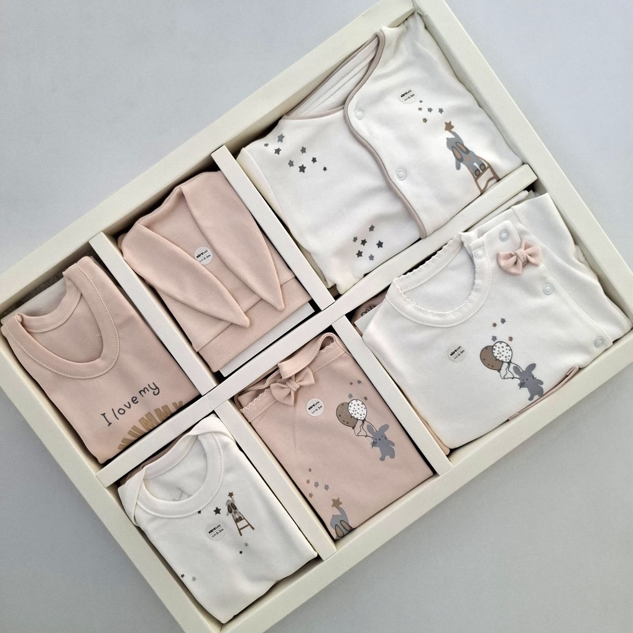 ست لباس ۱۹ تیکه نوزادی کیدزبو kidsboo سرهمی دار ۱۰۰٪ نخ پنبه طرح خرگوش و بادکنک