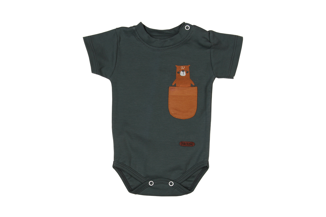 زیردکمه آستین کوتاه طرح خرس گریزلی پسرانه لباس خانگی برند تیک تاک برگ سبز(آشور)