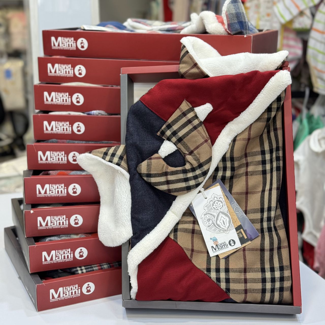 پتو نوزاد و کودک دورپیچ کلاه دار مدل پیچازی مامی لند mamiland طرح فیل