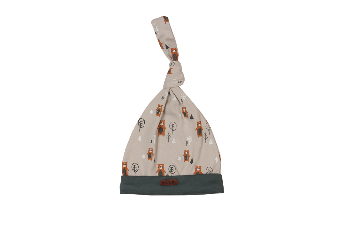 کلاه منگوله دارطرح خرس گریزلی پسرانه لباس خانگی برند تیک تاک برگ سبز(آشور)