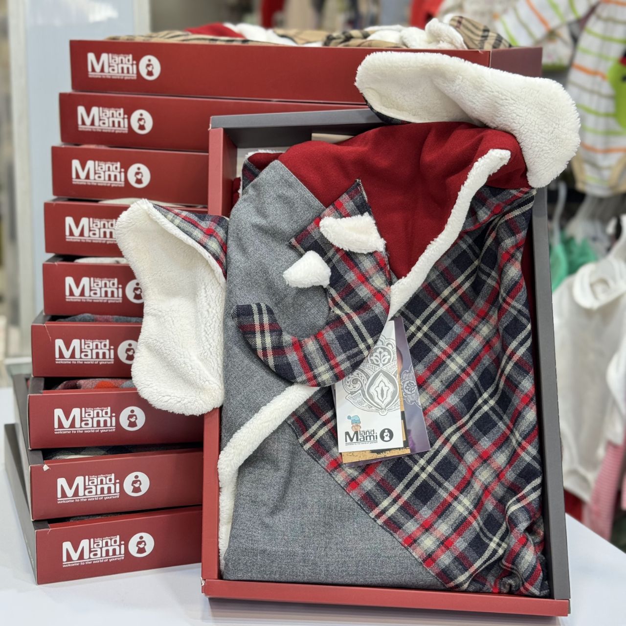 پتو نوزاد و کودک دورپیچ کلاه دار مدل پیچازی مامی لند mamiland طرح فیل